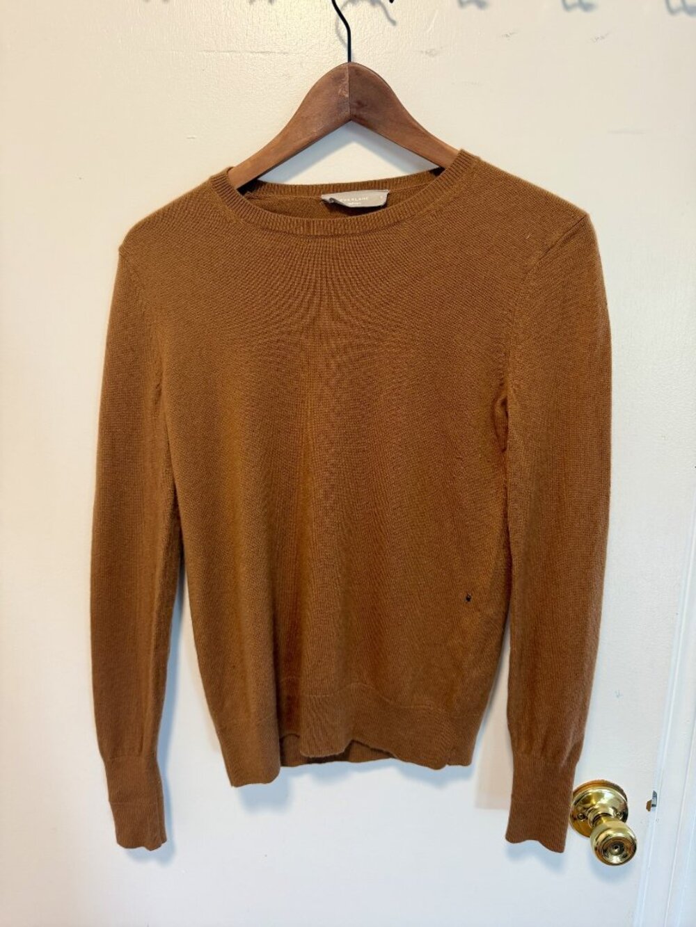 Everlane Cashmere Camel Tan Fine Knit Sweater Crewneck (small flaws)